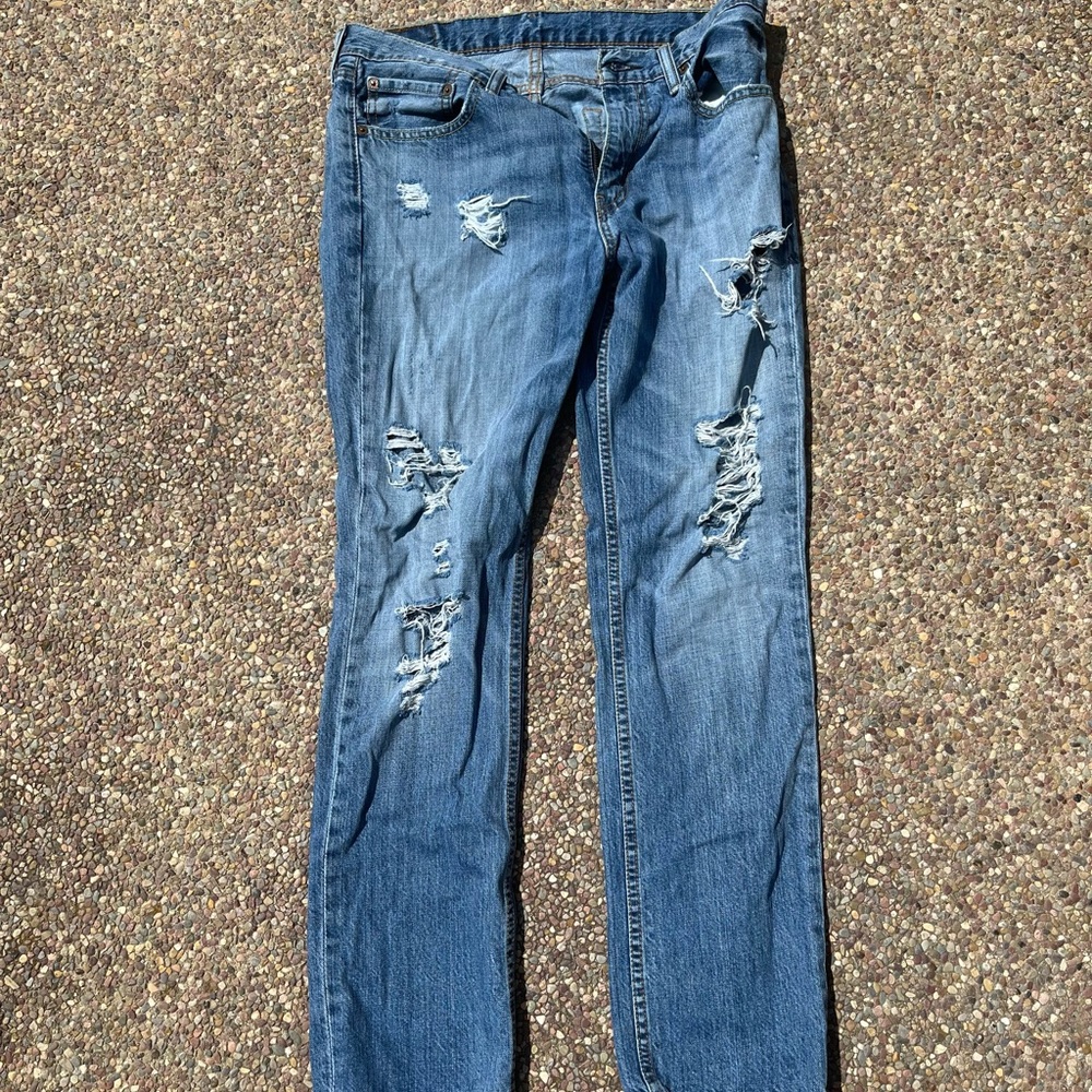 Levi Jeans 30x32 lightly used